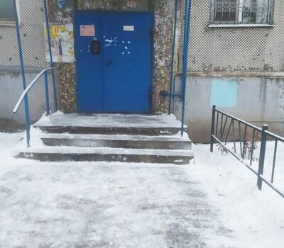 Очистка входных групп на МКД