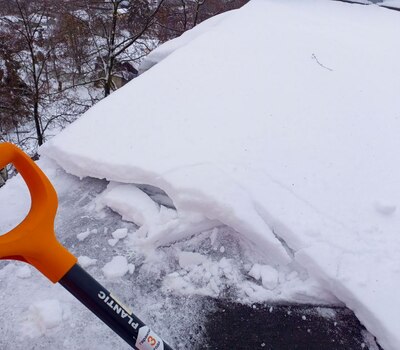 10.01.26г. Частичная очистка кровли от снега по Метал.43в